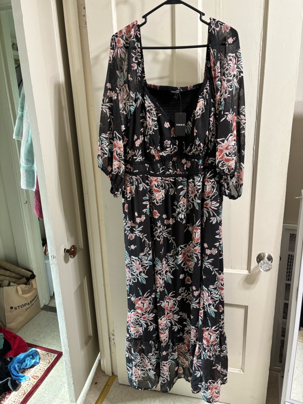 NWT Torrid 3X Black Floral Chiffon Shirred Bodice Maxi Dress